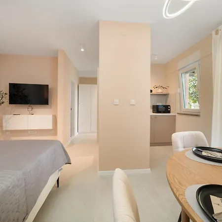 Santa Lucia With Whirlpool Appartement Split