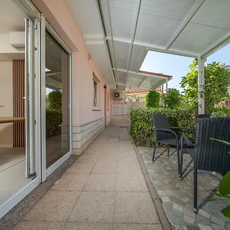 Santa Lucia With Whirlpool Appartement