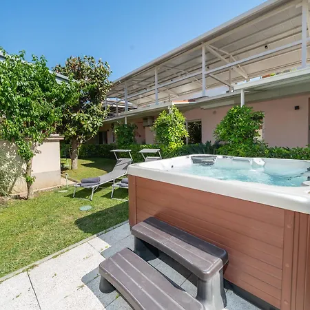 Apartmán Santa Lucia With Whirlpool Split