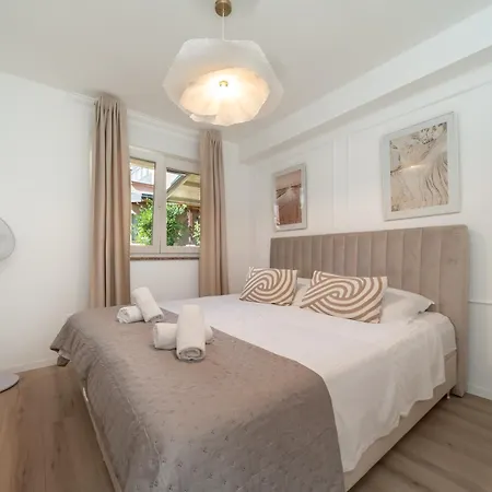 Santa Lucia With Whirlpool Apartment Split